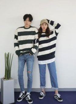 Outfit Stylevore korean couple outfits, korean language, couple costume, fashion blog, t shirt: fashion blogger,  T-Shirt Outfit,  White Outfit,  Couple costume,  Matching Couple Outfits  