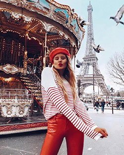 Red cute collections with: Travel photography,  Eiffel Tower,  Street Style,  Travel Outfits,  Red Outfit,  Outfits With Beret  