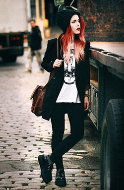 Black colour outfit, you must try with blazer, beanie, tights: Grunge fashion,  Black Outfit,  fashioninsta,  Soft grunge,  Street Style,  Hipster Fashion,  Creepers Outfits,  BEANIE  