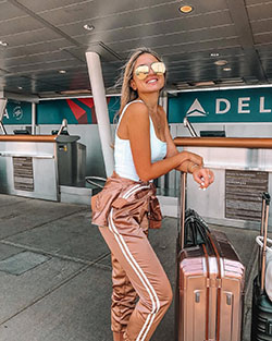 Colour outfit, you must try airport outfits tracksuit, street fashion, hand luggage: Street Style,  Brown Outfit,  Airport Outfit Ideas  