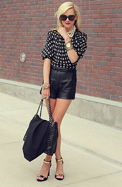Zapatos com short de cuero: Street Style,  Brown And Black Outfit,  High Heeled Shoe,  Leather Shorts  