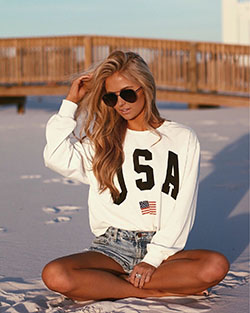 Instagram beach shorts outfit, casual wear, t shirt: T-Shirt Outfit,  White And Pink Outfit,  4th July Outfit  