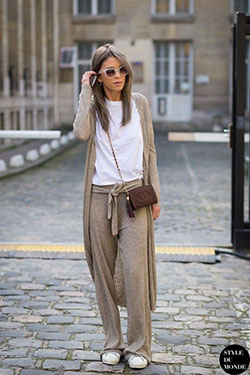 Colour combination cashmere pants outfit, street fashion, t shirt: T-Shirt Outfit,  Street Style,  Comfy Outfits,  Brown And Beige Outfit  