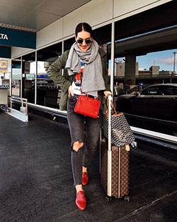 Outfit instagram with leggings, blazer, tights: Los Angeles,  Street Style,  Legging Outfits,  Airport Outfit Ideas  
