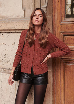 Lookbook fashion short harlow sezane, street fashion, sézane: Street Style,  Maroon And Brown Outfit,  Leather Shorts  