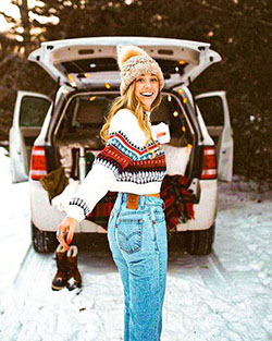 Winter we heart it style: Crop top,  Sleeveless shirt,  Street Style,  Boho Chic,  Hiking Outfits  