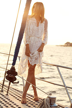 White lace dress boho midi: Hot Girls,  Maxi dress,  White Outfit,  Boho Chic,  Boating Outfits  