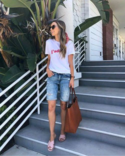 Clothing ideas shorts and slippers, bermuda shorts, street fashion, jean short: Bermuda shorts,  Street Style,  Jean Short,  Brown Outfit  