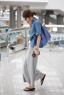 White and blue clothing ideas with skirt, jeans: Fashion week,  Minimalist Fashion,  Street Style,  Travel Outfits,  White And Blue Outfit,  Japanese Street Fashion  
