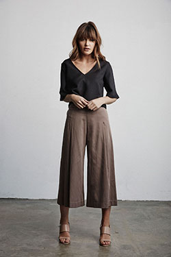 Minimalist wardrobe for women ready to wear, minimalist fashion: Minimalist Fashion,  Ready To Wear,  Loungewear Dresses  