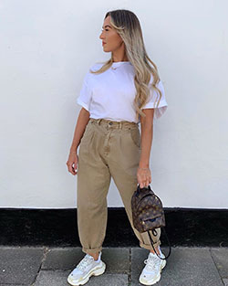 Brown and khaki dresses ideas with sportswear, shorts, blazer: T-Shirt Outfit,  Street Style,  Brown And Khaki Outfit,  Slouchy Pants  