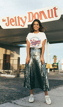 Casual new years eve outfit: Crop top,  T-Shirt Outfit,  Sequin Dresses,  Street Style  