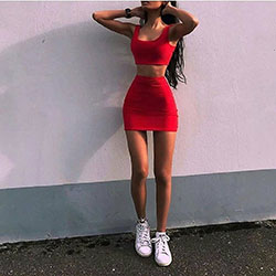 Outfits de fiesta para adolescentes: Crop top,  Hot Girls,  Red Outfit,  Bandeau Dresses  