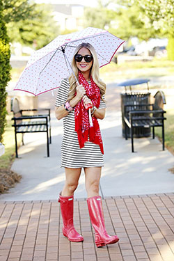 Outfit con botas de lluvia en verano: Wellington boot,  Street Style,  Boot Outfits,  White And Pink Outfit  