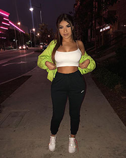 Elsy Guevara sportswear, trousers outfit style, smooth thigh pics: Cute outfits,  Sportswear,  Trousers,  black trousers  