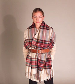 Colour outfit ideas 2020 with tartan, stole: Plaid Outfits  