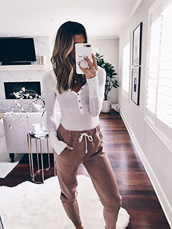 White instagram dress with leggings, sweater, shorts: T-Shirt Outfit,  White Outfit,  Quarantine Outfits 2020  