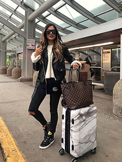 Ootd when on travel luggage and bags, street fashion: Street Style,  Airport Outfit Ideas  