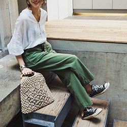 Green colour ideas with trousers, blouse: green outfit,  Minimalist Fashion,  Street Style,  Corduroy Pant Outfits  