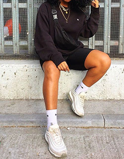 Beautiful clothing ideas with cycling shorts, shorts: Hot Girls,  T-Shirt Outfit,  Cycling shorts,  Fanny pack,  Street Style,  Girls Tomboy Outfits  