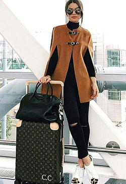 Brown and black cute collections with fashion accessory, trousers, overcoat: Fashion accessory,  Street Style,  Brown And Black Outfit,  Airport Outfit Ideas  