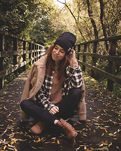 Brown classy outfit with beanie: Beautiful Girls,  Brown Outfit,  Hiking Outfits,  BEANIE  