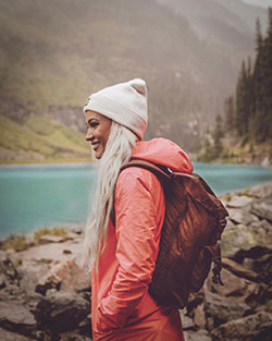 Colour outfit ideas 2020 with beanie: Hiking Outfits,  BEANIE  