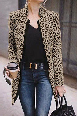 Leopard coat office outfit, street fashion, animal print, dress shirt, suit jacket, casual wear: shirts,  Animal print,  Black Outfit,  Suit jacket,  Street Style,  Cardigan Outfits 2020  