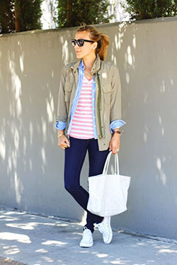 White and pink clothing ideas with blazer, tights, denim: Casual Outfits,  T-Shirt Outfit,  Street Style,  White And Pink Outfit  