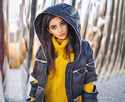 yellow colour outfit with beanie, jeans, Lip Makeup: Yellow Jeans,  Maja Strojek  