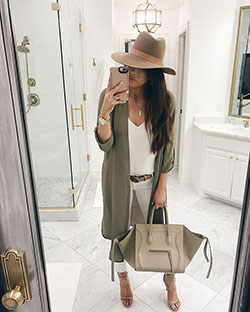 Beige style outfit with sweater, jacket, fedora: Street Style,  Beige Outfit,  Cardigan Outfits 2020  