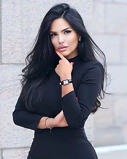 Shadi Y Cair photoshoot poses, Natural Black Hair, Girls With Cute Face: fashion model,  Black hair,  Cute Instagram Girls,  Stylish Party Outfits  
