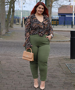 Khaki and brown jeans, fashion photography, wardrobe ideas: Hot Plus Size Girls,  Khaki And Brown Outfit  