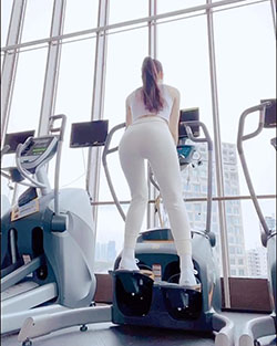 Sang A Yonini legs picture, elliptical trainer, exercise equipment: Fitness Model,  Sexy Outfits,  Exercise equipment,  Sang A Yonini  