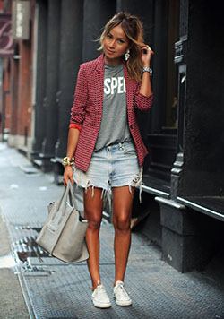 Blazer with jean shorts, street fashion, casual wear, t shirt: Casual Outfits,  T-Shirt Outfit,  Street Style,  White And Pink Outfit  