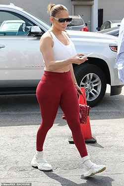 Red Legging Outfits Plus Size: Legging Outfits,  Cute Legging Outfit,  Red Legging  