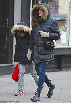 Hunter boots chelsea in the winter: Chelsea boot,  Boot Outfits,  Wellington boot,  Street Style  
