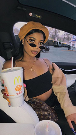 Colour outfit, you must try De’arra Taylor dearra & ken 4 life: Outfits With Beret  