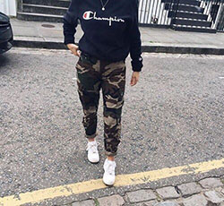 Outfit Stylevore champion outfit ideas hip hop fashion, military camouflage: Camo Pants,  Military camouflage,  Street Style,  fashion goals,  Hip Hop Fashion,  Camo Joggers  