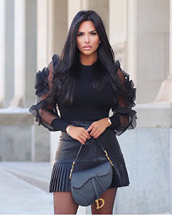 black colour outfit, you must try with shorts, smooth legs, outfit designs: Black Shorts,  Stylish Party Outfits  