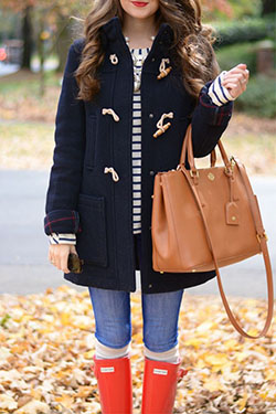 Looks good in winter, winter clothing, street fashion, riding boot: winter outfits,  Riding boot,  Street Style,  Boot Outfits  