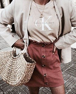 Colour dress stylizacje calvin klein, street fashion, calvin klein, lapel pin: Lapel pin,  Calvin Klein,  Street Style,  Beige And Brown Outfit,  T-Shirt Outfit  
