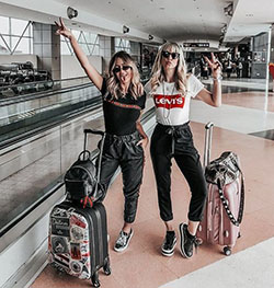 Vogue ideas friend travel airport, travel photography, fashion accessory, photo shoot: Travel photography,  Fashion accessory,  Airport Outfit Ideas  