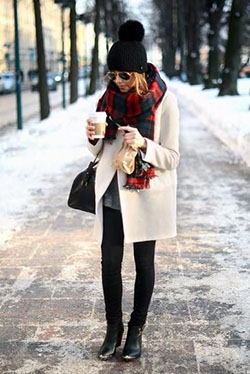 Colour dress look inverno neve, street fashion, casual wear: Street Style,  Plaid Outfits  