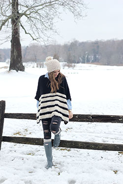 White outfit ideas with trousers, tights, beanie: winter outfits,  White Outfit,  Wellington boot,  Street Style,  Boot Outfits,  BEANIE  