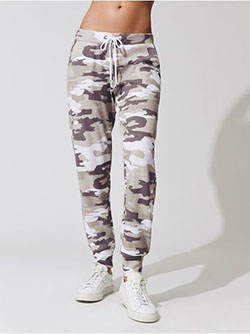 White style outfit with active pants, sportswear, sweatpant: White Outfit,  Active Pants,  Army Leggings Outfit  