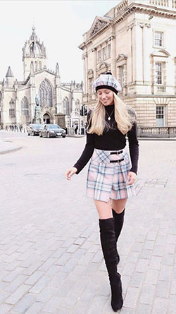 White outfit style with tartan, skirt, coat: White Outfit,  Street Style,  Boho Chic,  Outfits With Beret  