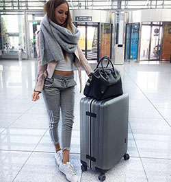 Colour outfit, you must try with leather jacket: Street Style,  Airport Outfit Ideas  