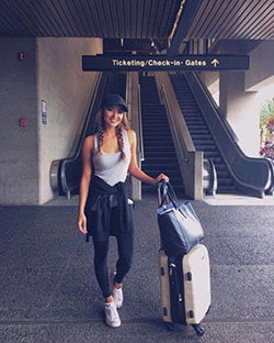 Colour outfit, you must try comfy travel outfits, airport terminal, hand luggage, t shirt: T-Shirt Outfit,  Airport Outfit Ideas  