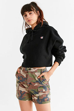 BDG Camo Cargo Short Urban Outfitters: Shorts Outfit  